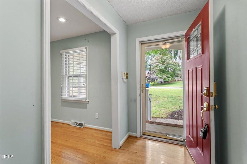 1317 Swallow Dr, Raleigh, NC 27606