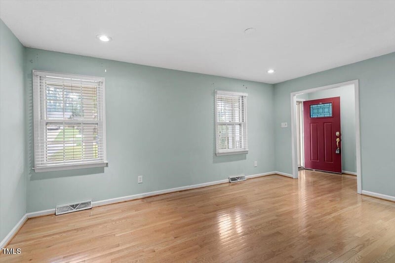 1317 Swallow Dr, Raleigh, NC 27606
