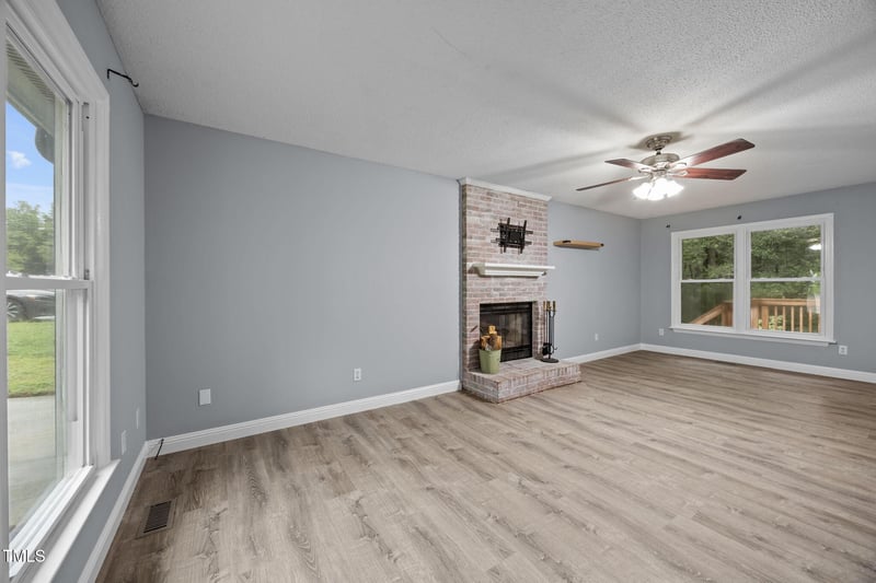 1317 Sweet Charm Ln, Knightdale, NC 27545