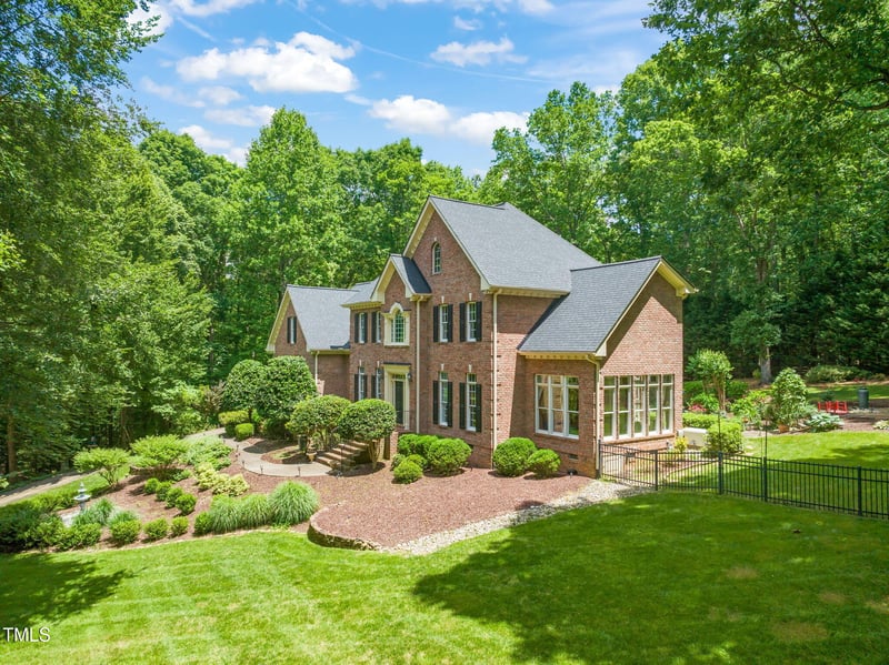 1317 Woodgate Manor Ct, Raleigh, NC 27614