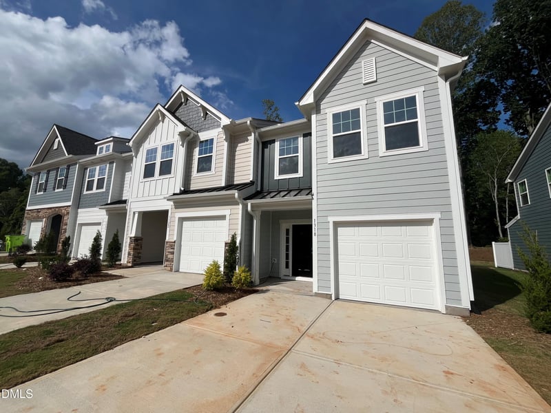 1318 Hammond Dr, Mebane, NC 27302