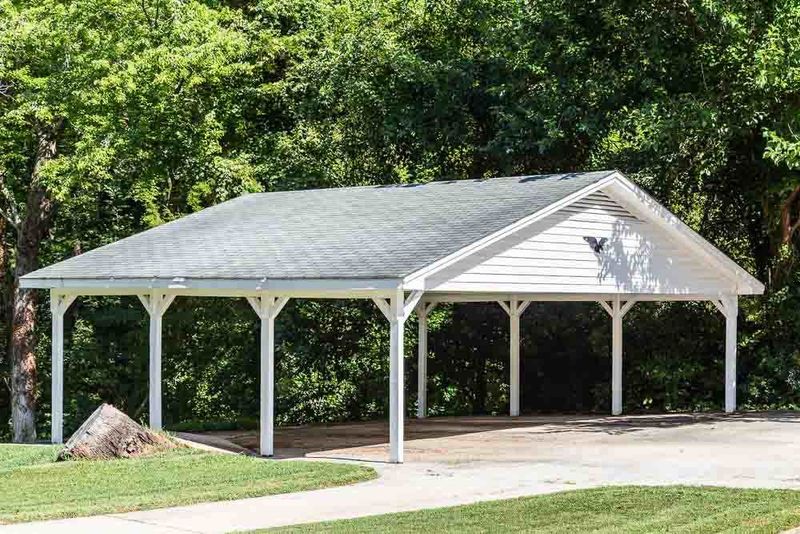 1318 Kent Rd, Raleigh, NC 27606