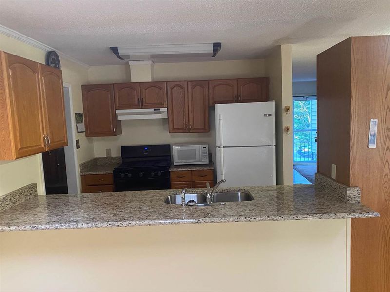 1319 Foxrun Dr, Raleigh, NC 27610