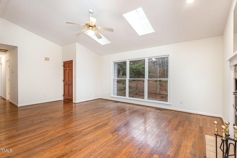 1319 Indian Camp Rd, Chapel Hill, NC 27516