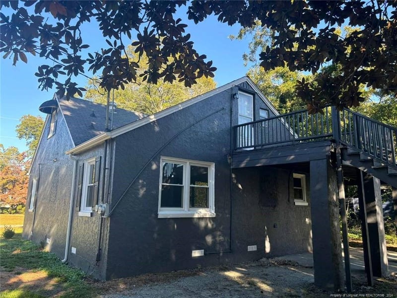 1319 Morgan Ln, Fayetteville, NC 28305