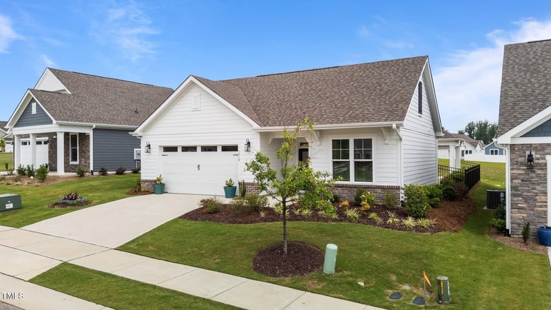 1319 Richfield Oaks Dr, Fuquay Varina, NC 27526