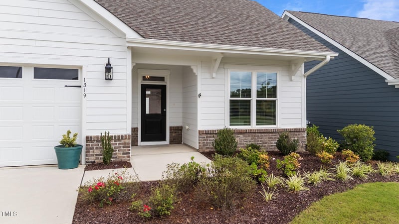 1319 Richfield Oaks Dr, Fuquay Varina, NC 27526