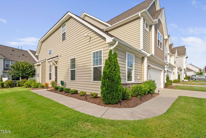 1319 White Beach Ln, Durham, NC 27703