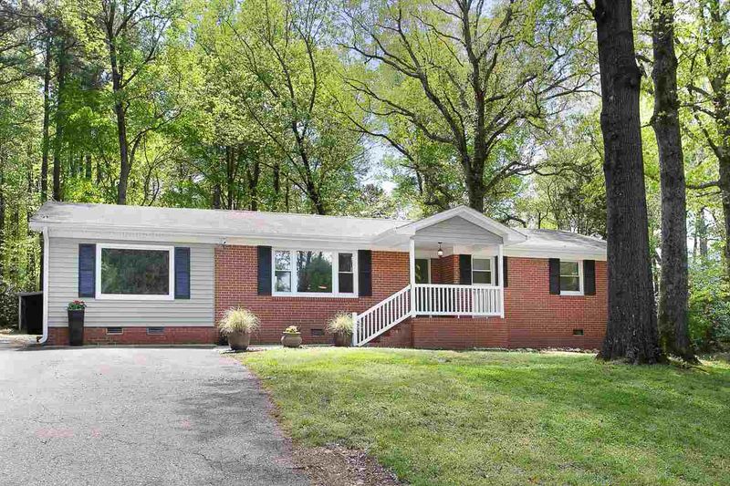 132 Barclay Rd, Durham, NC 27712