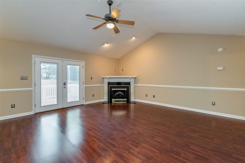 132 Breland Dr, Clayton, NC 27520