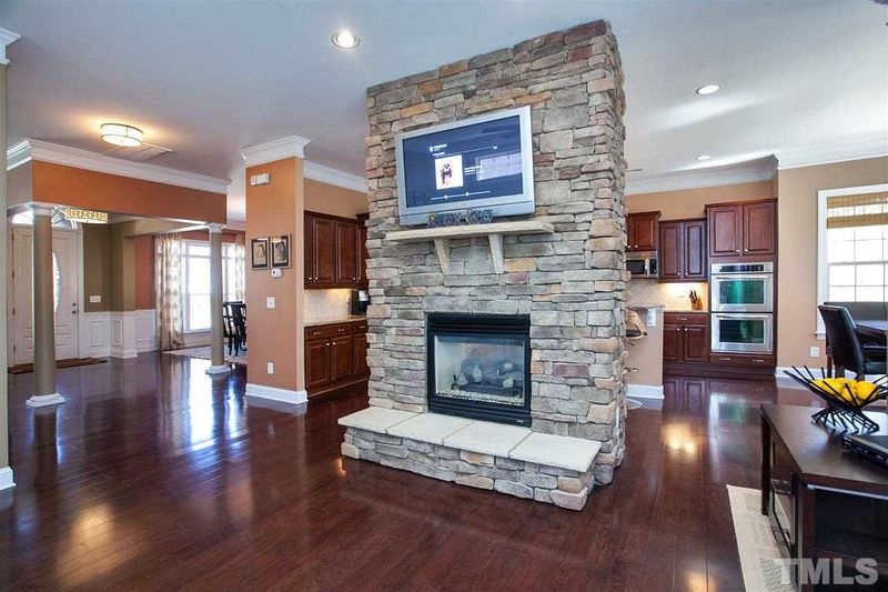 132 Briarfield Dr, Apex, NC 27502