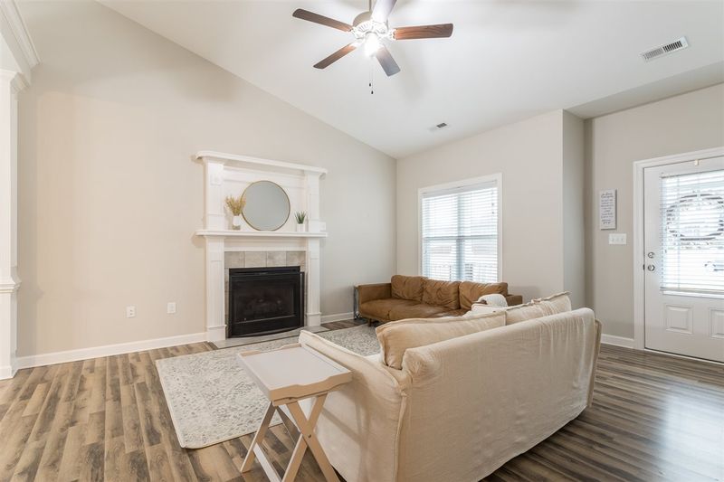 132 Broadhead Ct, Angier, NC 27501