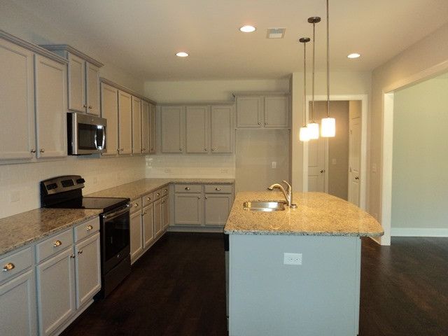 132 Chapel Fields Ln, Garner, NC 27529