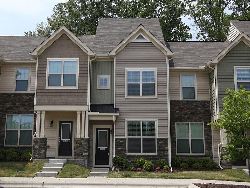 132 Constitution Dr, Durham, NC 27705