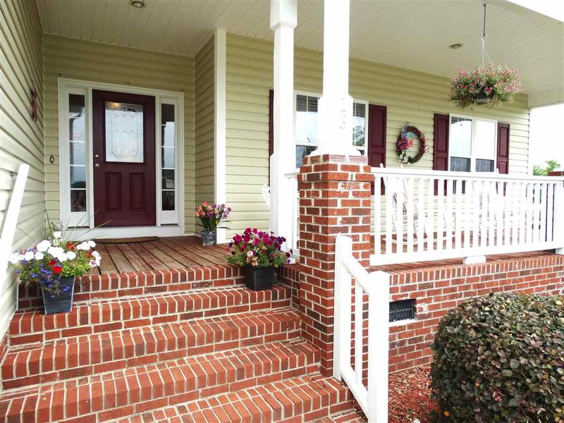 132 Eddlestone Ct, Clayton, NC 27520