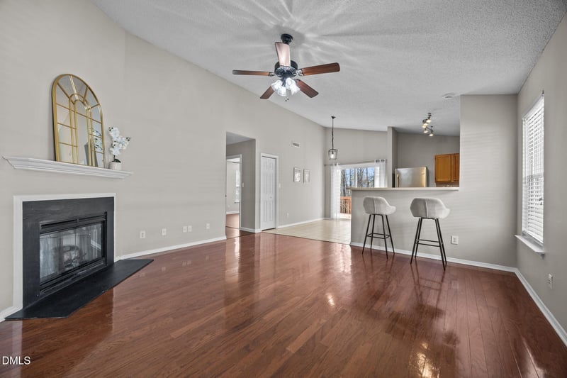 132 Evening Star Dr, Apex, NC 27502