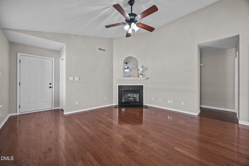 132 Evening Star Dr, Apex, NC 27502