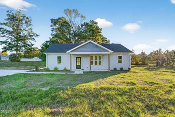 132 Ewing Dr, Selma, NC 27576