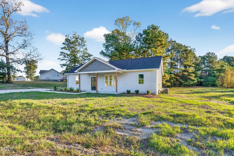 132 Ewing Dr, Selma, NC 27576