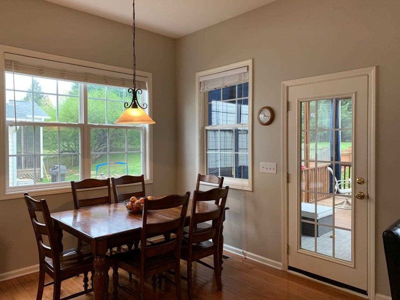 132 N Fields Cir, Chapel Hill, NC 27516