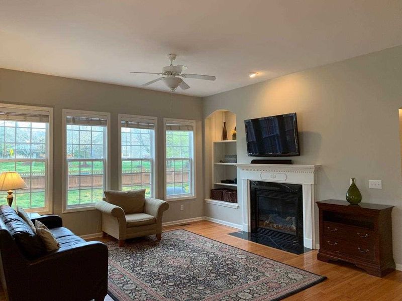 132 N Fields Cir, Chapel Hill, NC 27516