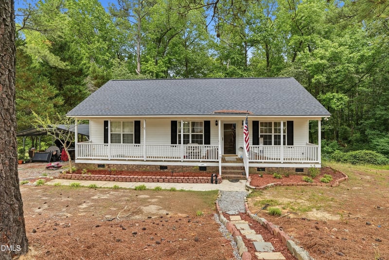 132 Hilltop Dr, Four Oaks, NC 27524