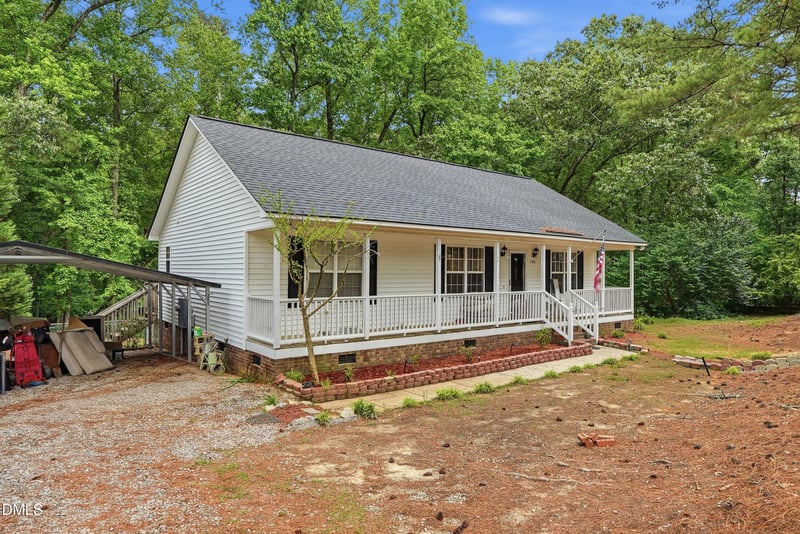 132 Hilltop Dr, Four Oaks, NC 27524
