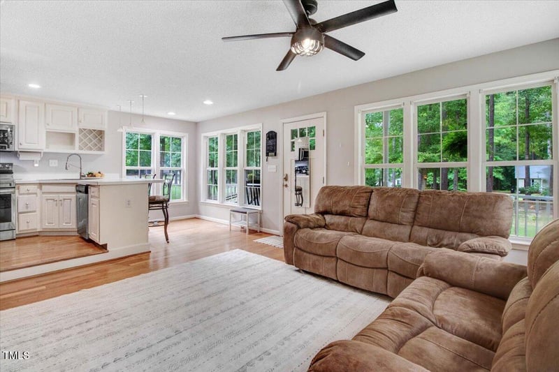 132 Ironwood Ln, Clayton, NC 27520
