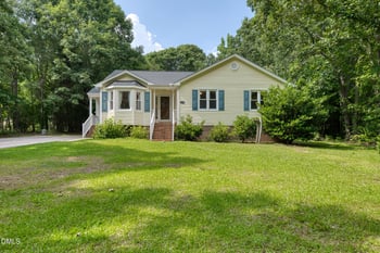 132 Leeway Ct, Clayton, NC 27520