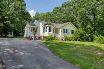132 Leeway Ct, Clayton, NC 27520