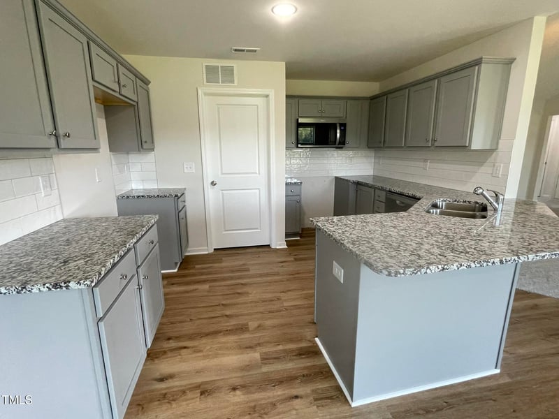 132 Mangrove Ct, Four Oaks, NC 27524