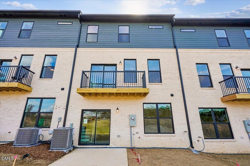 132 Midtown Rows Way #20, Fuquay Varina, NC 27526