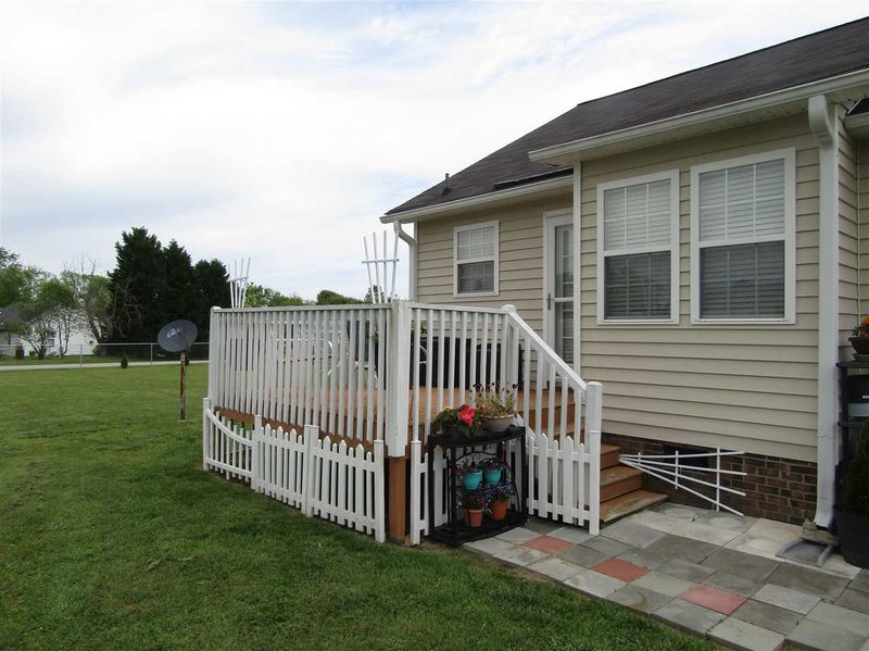132 Patricia Dr, Smithfield, NC 27577