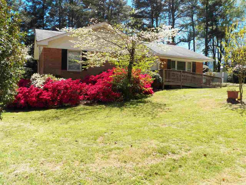 132 E Rowan St, Raleigh, NC 27609