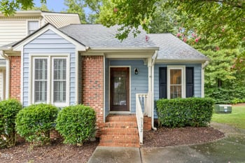 132 Sanair Ct, Apex, NC 27502