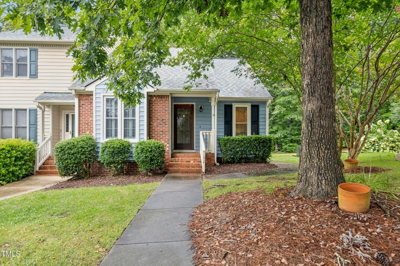 132 Sanair Ct, Apex, NC 27502