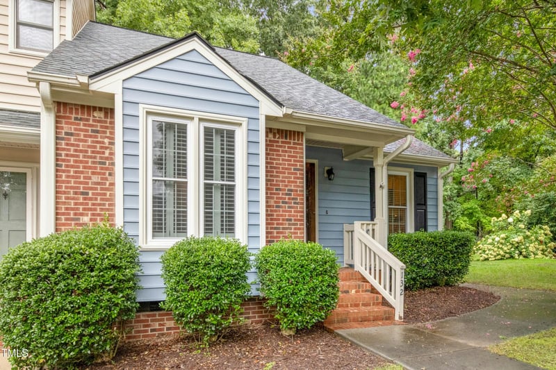 132 Sanair Ct, Apex, NC 27502