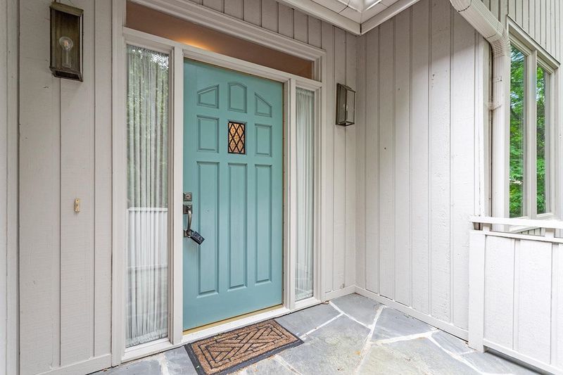 132 Sheffield Cir, Chapel Hill, NC 27517
