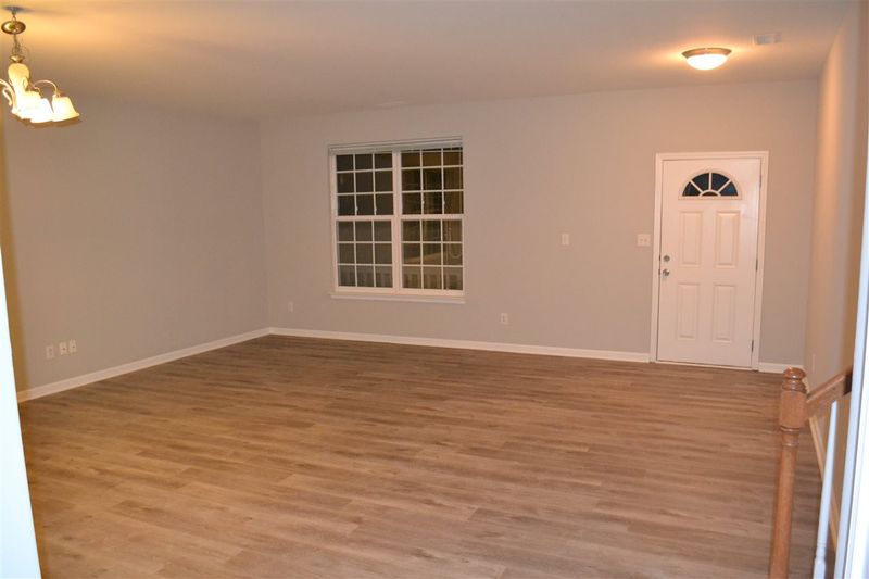 132 Smith Rock Dr, Holly Springs, NC 27540