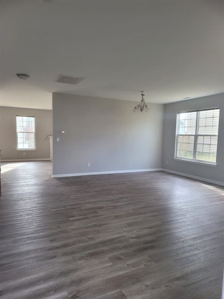 132 Smith Rock Dr, Holly Springs, NC 27540