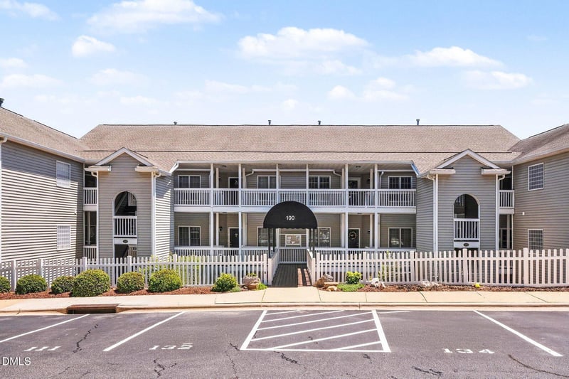 132 Springfork Dr, Cary, NC 27513