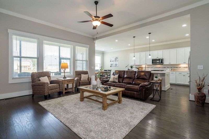 132 Tisbury Dr, Holly Springs, NC 27540