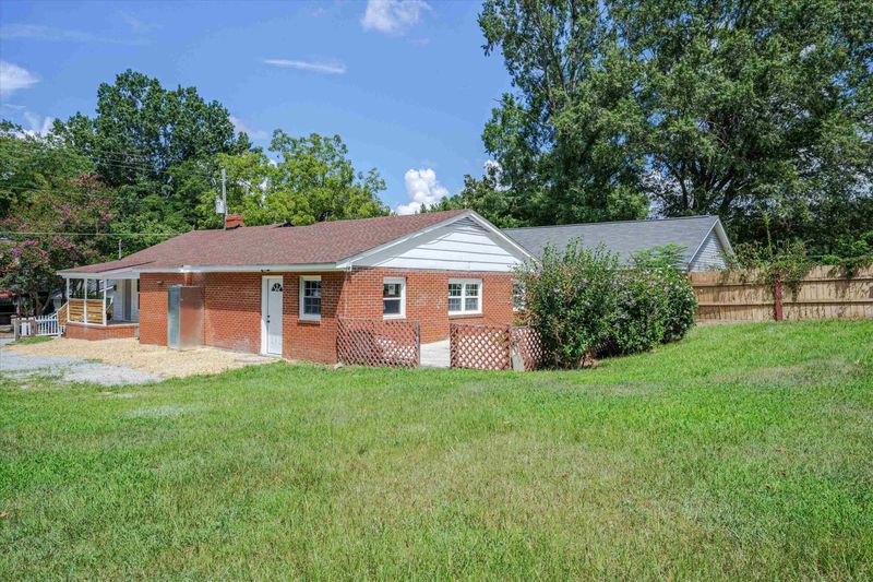 132 N West St, Fuquay Varina, NC 27526