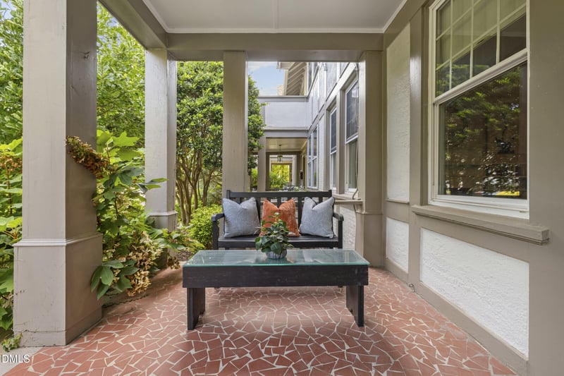 132 Woodburn Rd, Raleigh, NC 27605