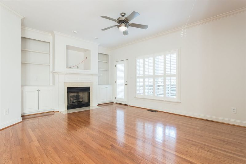 1320 Cameron View Ct, Raleigh, NC 27607