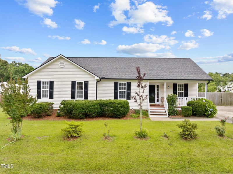 1320 Greenbranch Ln, Raleigh, NC 27603