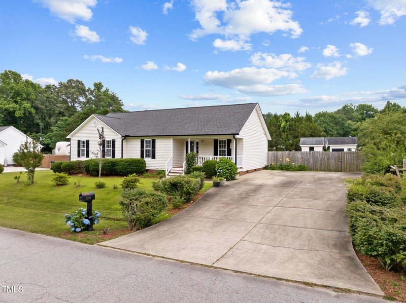 1320 Greenbranch Ln, Raleigh, NC 27603