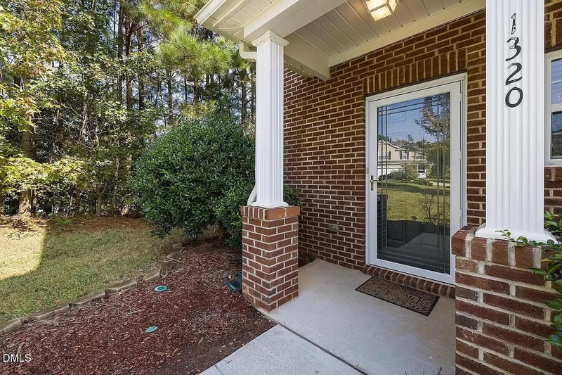 1320 Hosmer Ct, Wake Forest, NC 27587