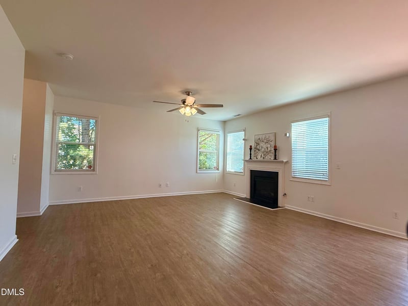 1320 Hosmer Ct, Wake Forest, NC 27587