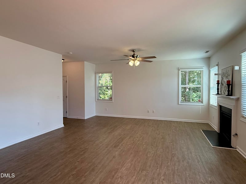 1320 Hosmer Ct, Wake Forest, NC 27587